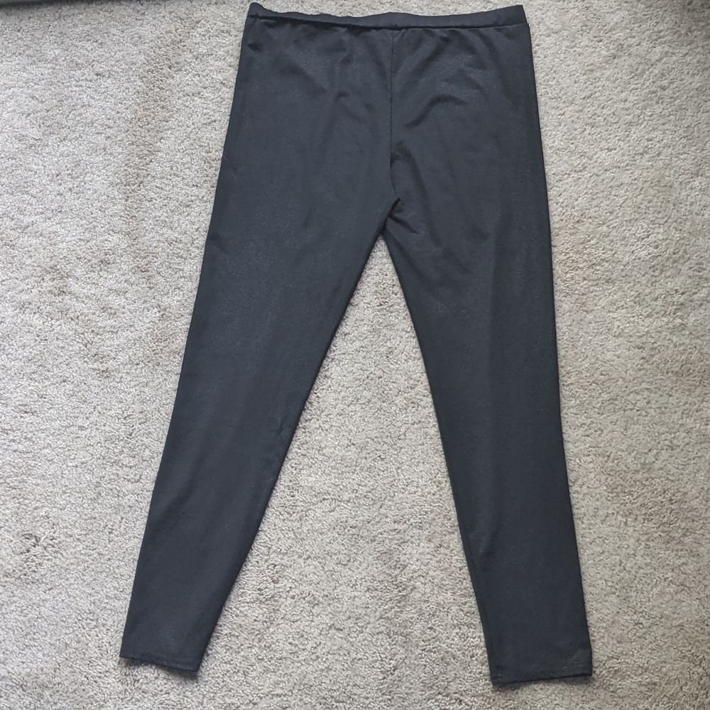 Black Leggings w/ Shine - Picture 2 of 3